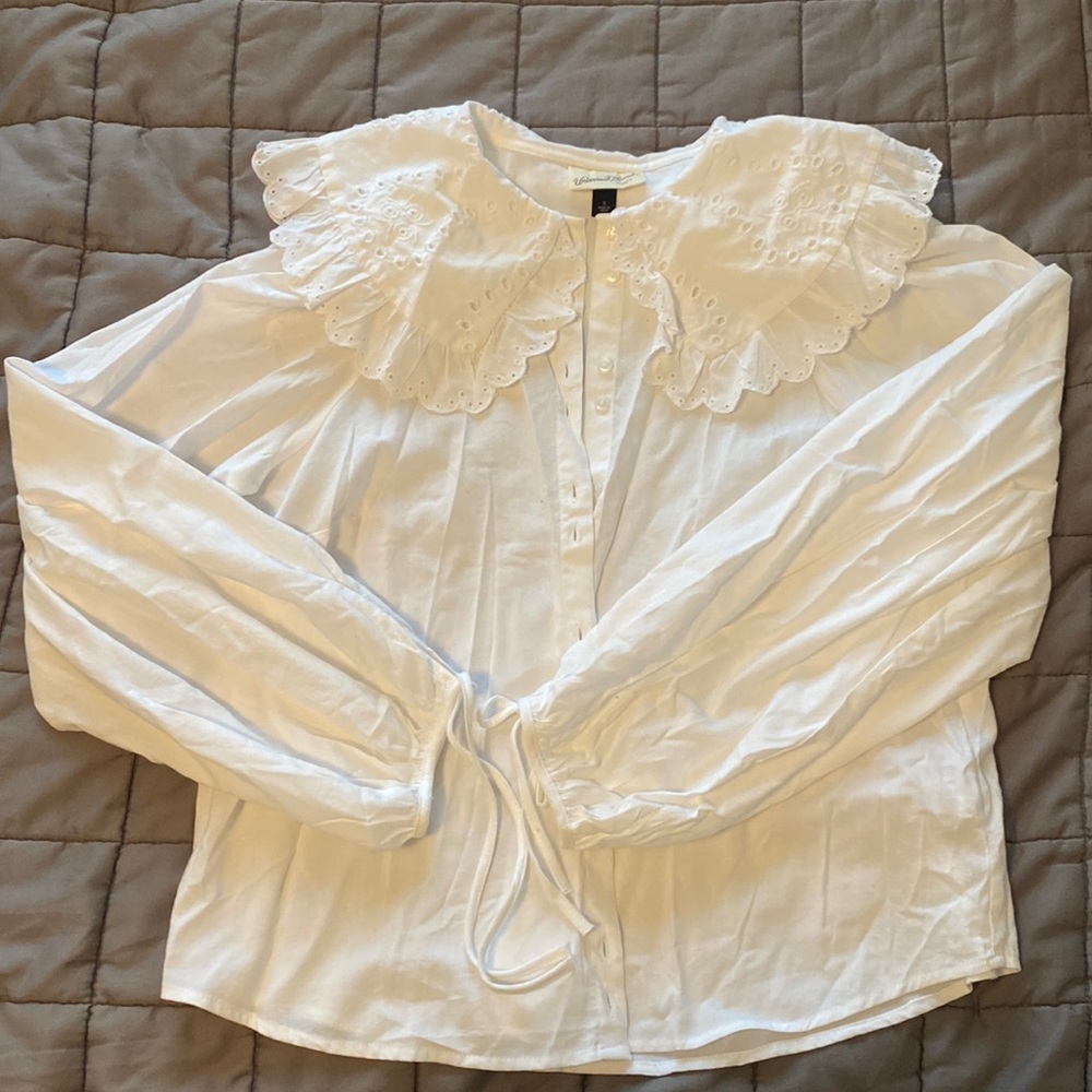 Universal thread button up embroidered collar blouse